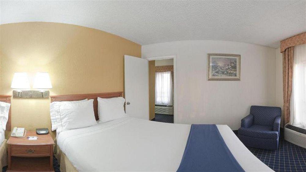 Holiday Inn Express & Suites Nashville-I-40 & I-24 Dış mekan fotoğraf