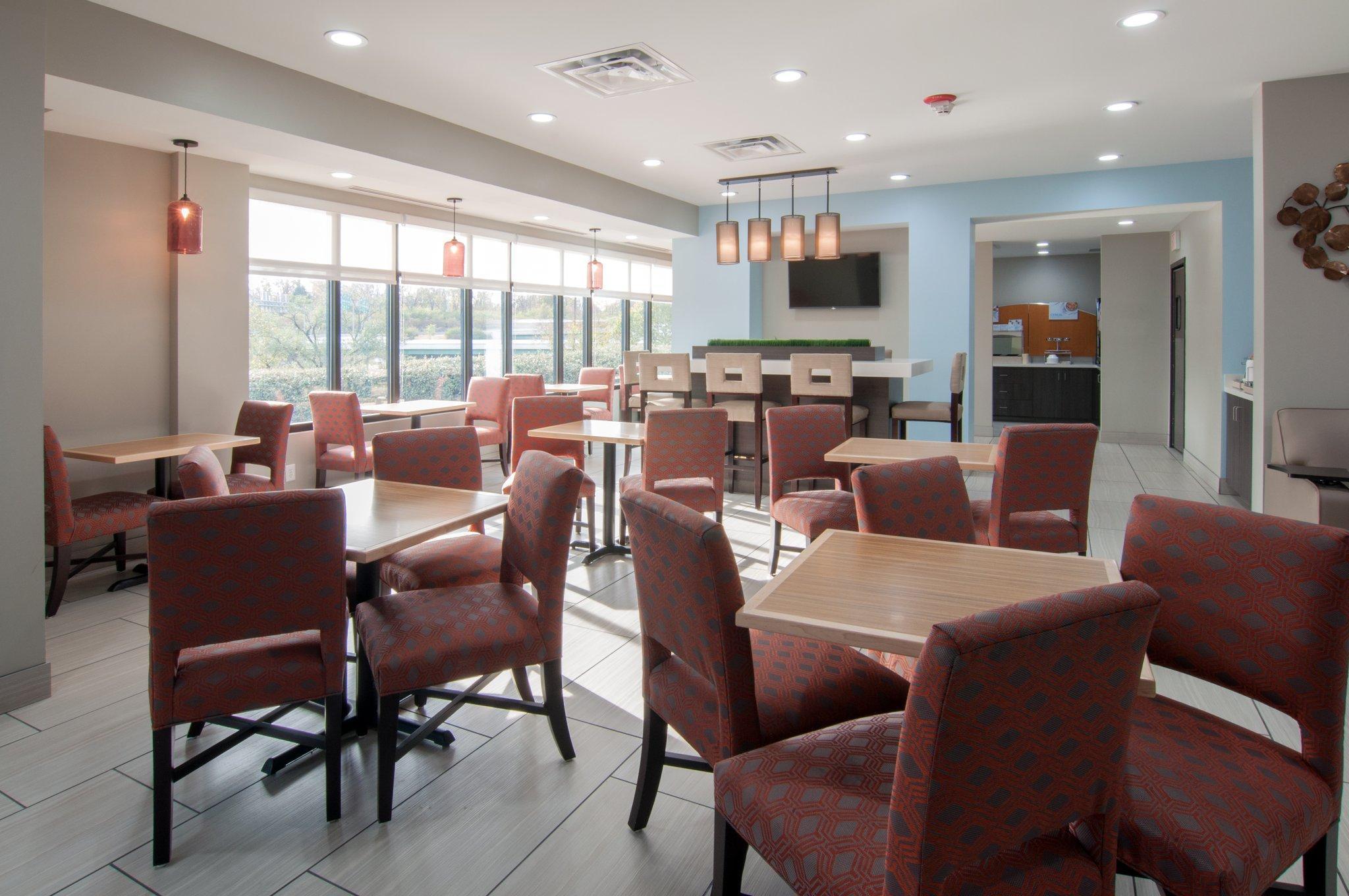 Holiday Inn Express & Suites Nashville-I-40 & I-24 Dış mekan fotoğraf