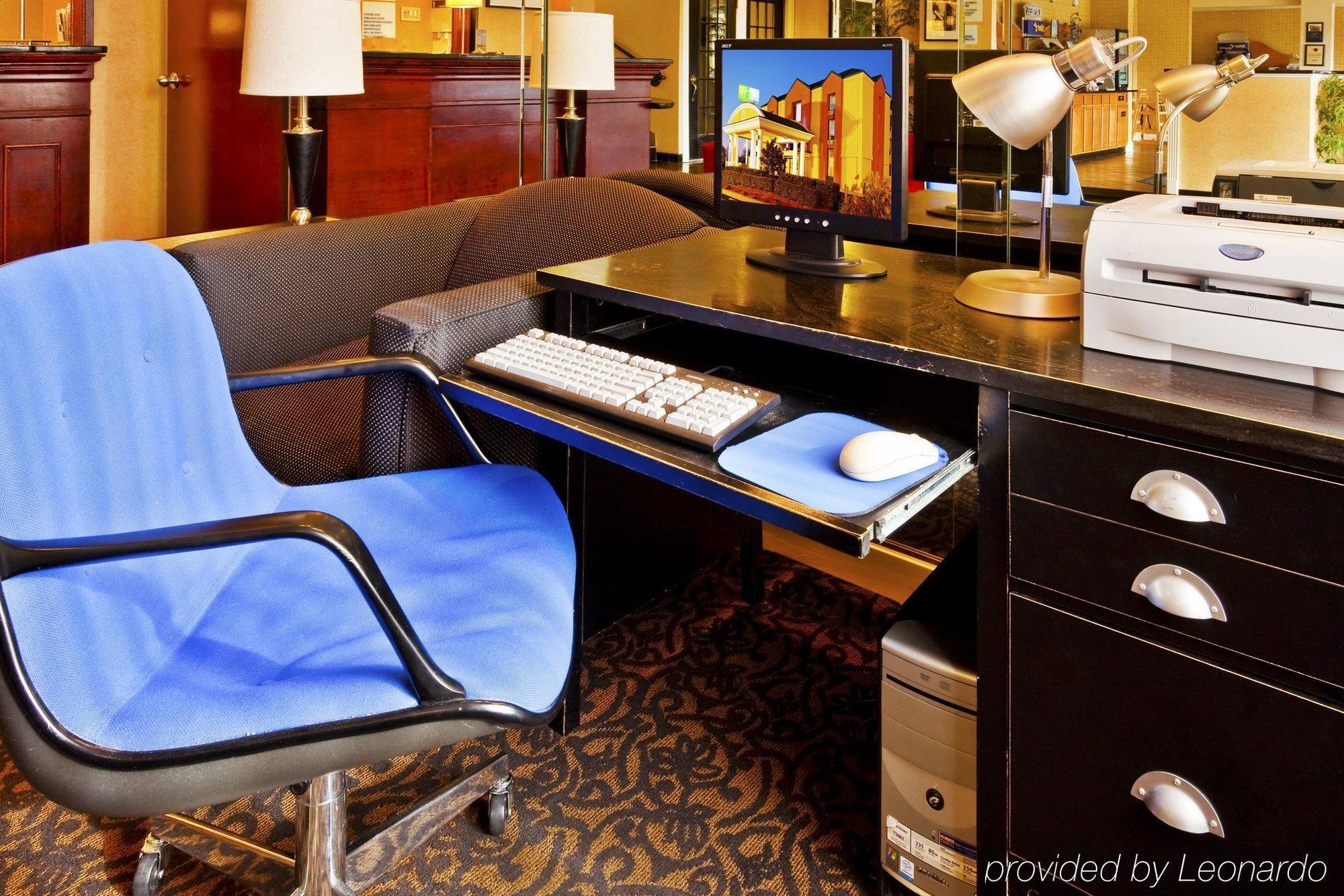 Holiday Inn Express & Suites Nashville-I-40 & I-24 Konforlar fotoğraf