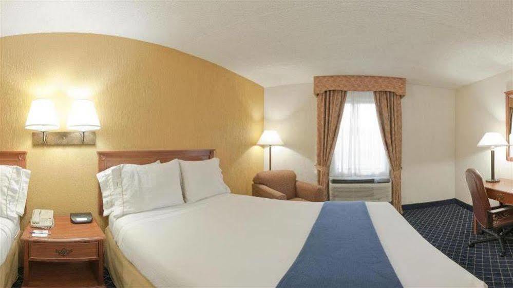 Holiday Inn Express & Suites Nashville-I-40 & I-24 Dış mekan fotoğraf